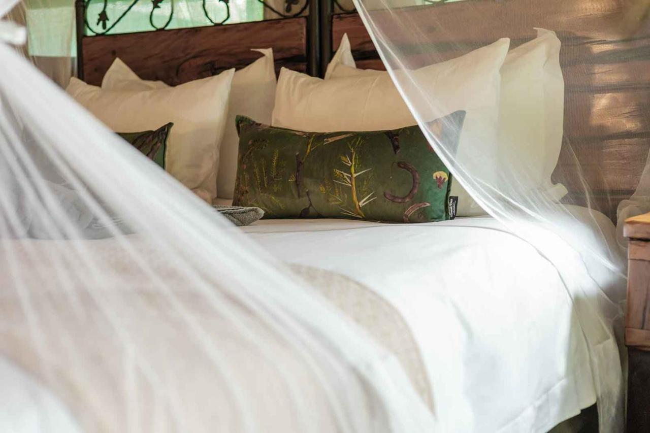 Umkumbe Bush - Luxury Tented Camp *